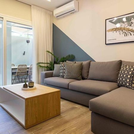 “Champions” Apartment In N. Kosmos Neighbourhood Athens Ngoại thất bức ảnh