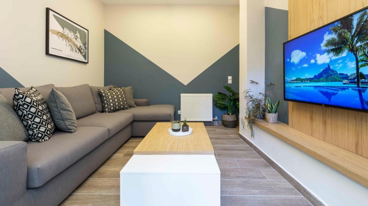 “Champions” Apartment In N. Kosmos Neighbourhood Athens Ngoại thất bức ảnh