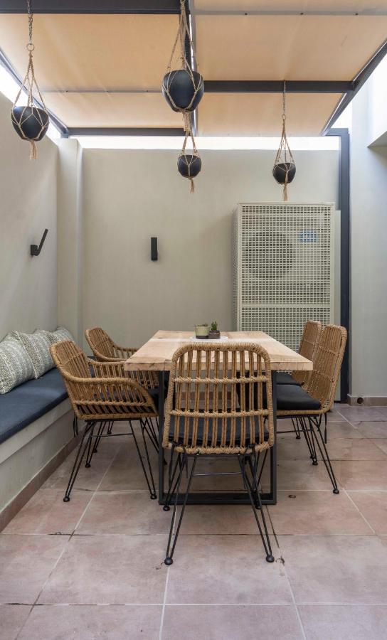 “Champions” Apartment In N. Kosmos Neighbourhood Athens Ngoại thất bức ảnh