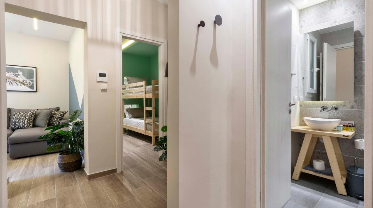 “Champions” Apartment In N. Kosmos Neighbourhood Athens Ngoại thất bức ảnh